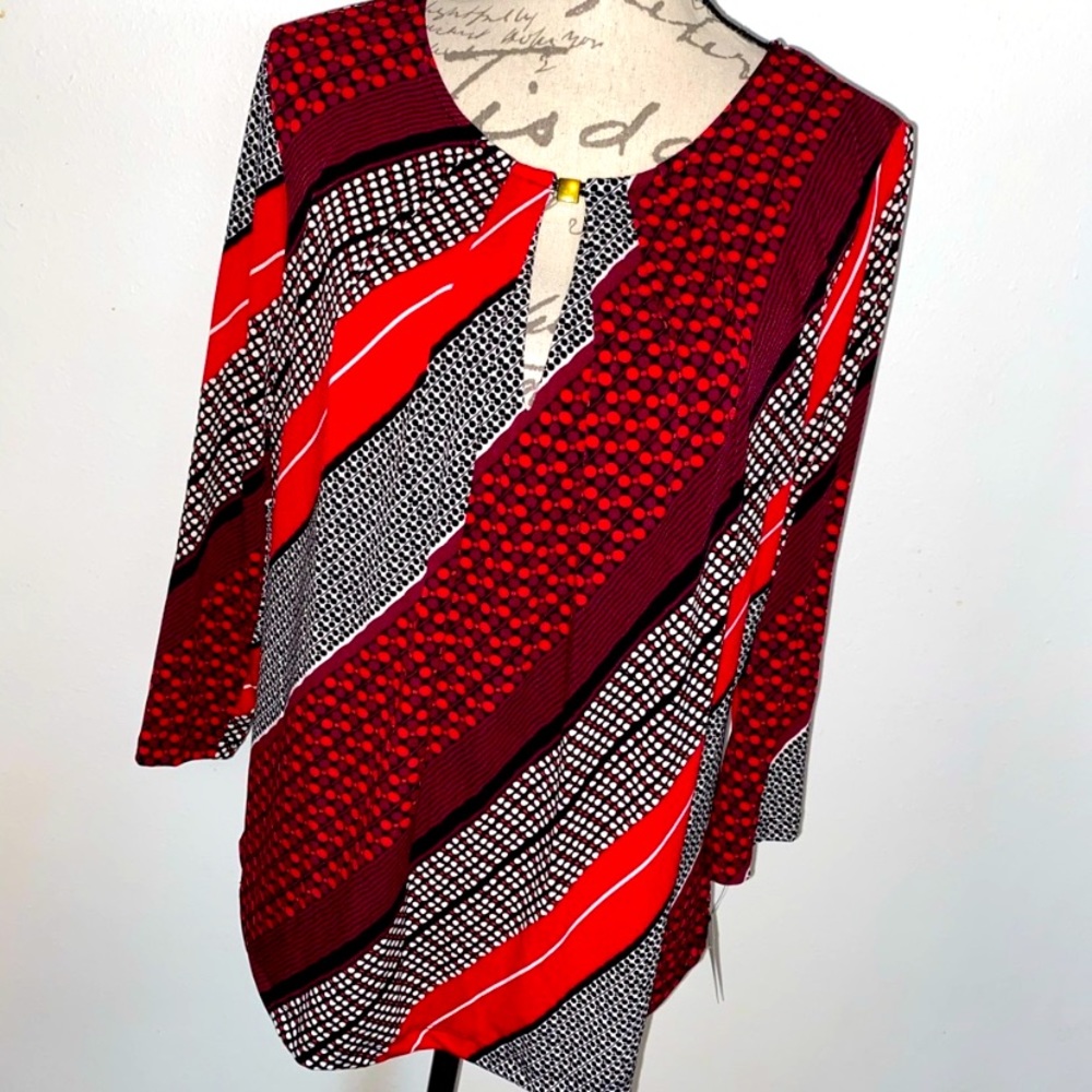 ▪️♦️NWT Liz Claiborne Career Top▪️